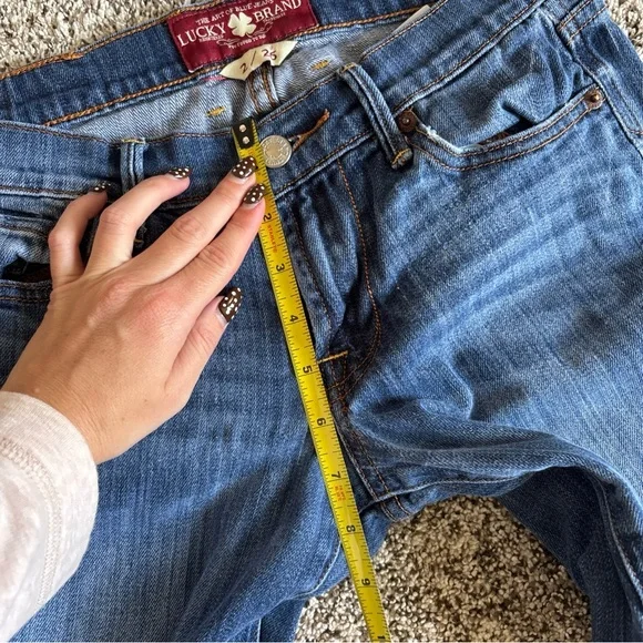 Lucky Brand Sweet Crop Straight Jeans Women 2/26 Denim Mid Rise Classic Fit - Picture 11 of 12